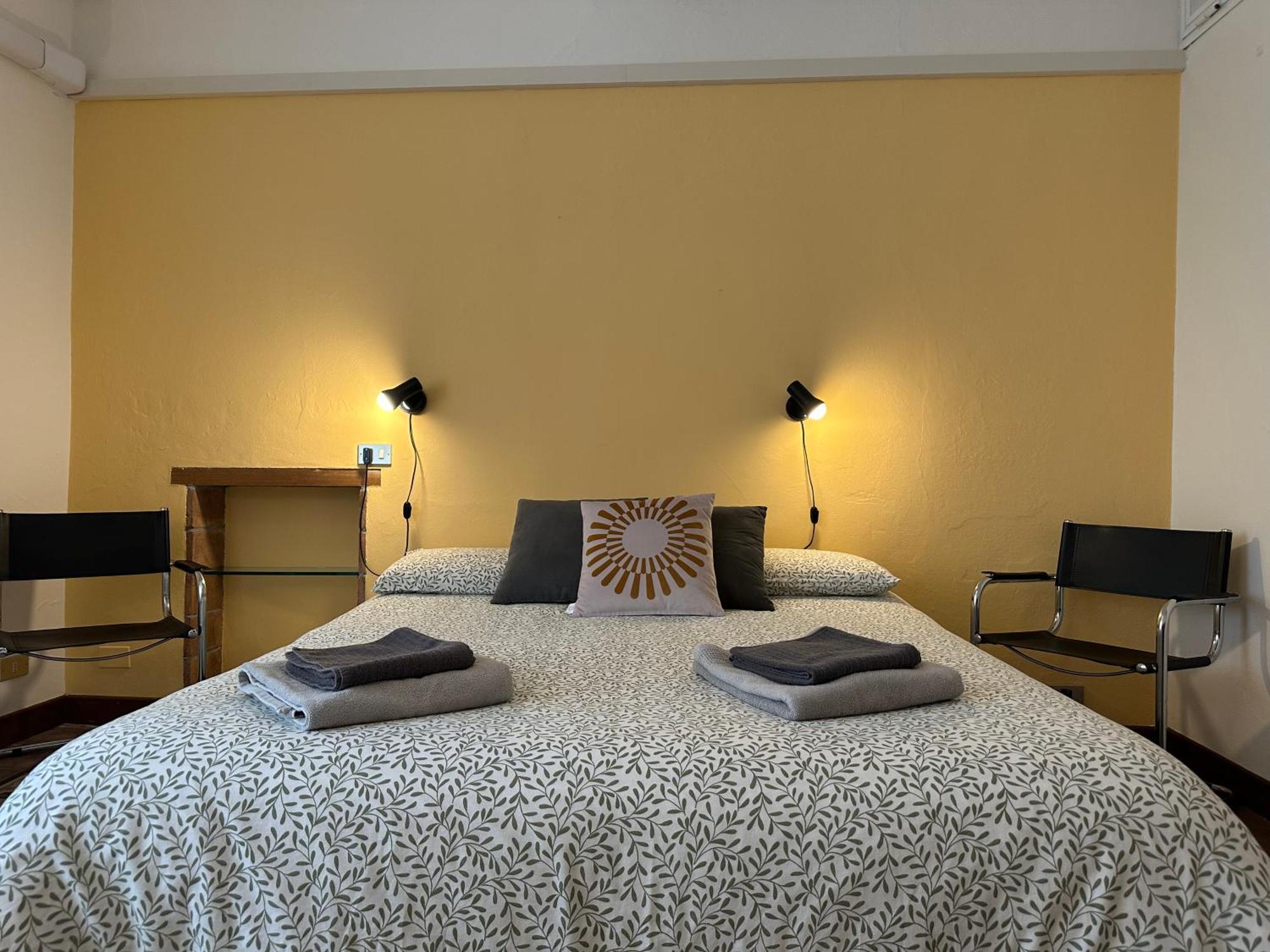 Bilocale Economico, In Pieno Centro A Lucca Lägenhet Exteriör bild